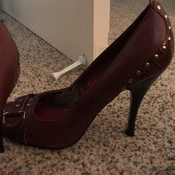 Carlos Santana red pumps - Picture 4 of 6